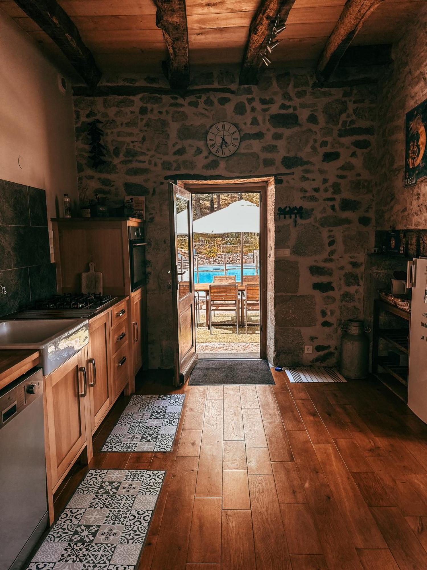 Gite Le Relais De La Diligence Saint-Lazare Zewnętrze zdjęcie