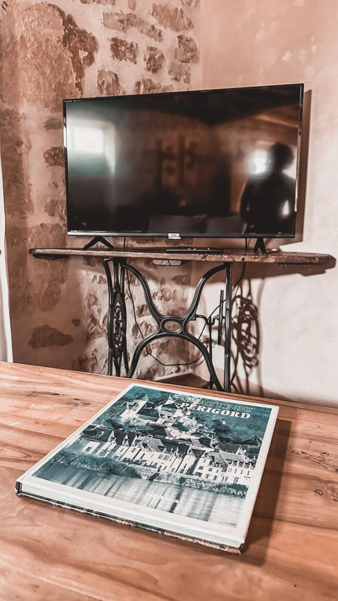 Gite Le Relais De La Diligence Saint-Lazare Zewnętrze zdjęcie